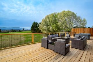 Sweet Mountain Escape - View, Hot Tub, & Fire Pit! - 9