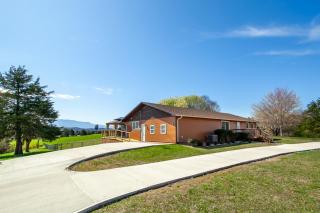 Sweet Mountain Escape - View, Hot Tub, & Fire Pit! - 8
