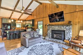 Lake Santeetlah Escape with Kayaks, Boat Slip and More - Robbinsville - 4