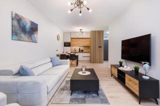 Dziwnów River Side Apartment with Balcony by Renters Prestige - Dziwnów - 0