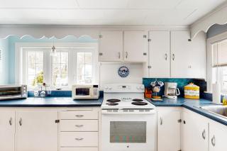 Pineapple Cottage By The Sea - Ogunquit - 5