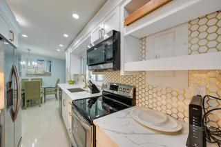 Pelican Nest, Tropical Naples Villa with Pool - 1