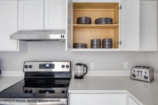 DorchesterMilton 1BR next to Milton T stop BOS-471 - 4