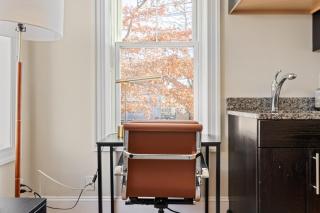 Somerville 1br nr Sullivans Square T BOS-802 - 6