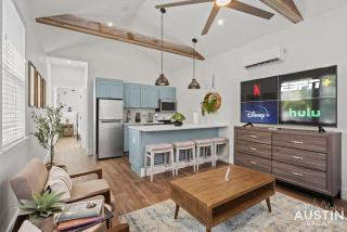Brand-New Unit for RnR Minutes from Downtown - Austin - 8