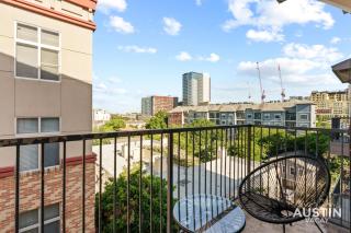 Cute and Comfy Apartment by The University of Texas - Austin - 8