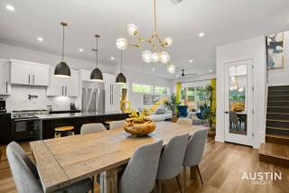 Modern Luxury Home - Minutes from Lady Bird Lake - 8
