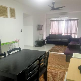 Homestay Danau Ria @ Gamuda Gardens - Pengkalan Kundang - 9