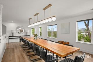 Capitol View DT w Elevator with Free Swim Club Access - Austin - 7