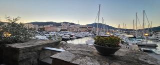Superbe T2 avec balcons, Vieux Port, Hyper centre Ajaccio - Ajaccio - 6