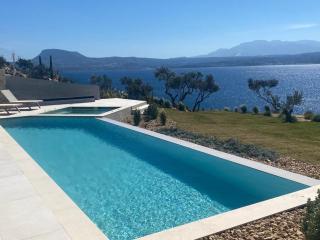 Vicky's Island View - 2