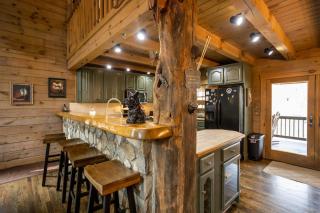 Connies Log Cabin - 6