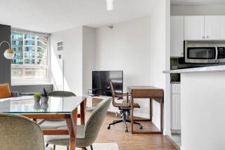 River N 1BR w Gym WD nr Mag Mile CHI-85 - Chicago - 3