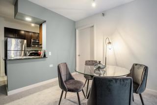 Loop 1BR w Gym Pool nr Financial District CHI-212 - 7