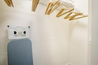 Loop 1BR w Gym Pool nr Financial District CHI-212 - 1