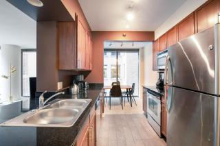Loop 1BR w Gym Pool nr Financial District CHI-233 - Chicago - 4