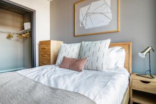 W Loop 1BR w Pool Pet Spa nr Restaurant Row CHI-290 - Chicago - 2