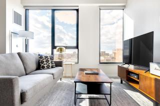 W Loop Studio w Pool Gym nr Restaurant Row CHI-275 - 8