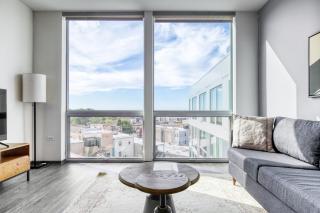 Logan Sq 1BR w Roof Gym 1 block to L CHI-478 - Chicago - 0