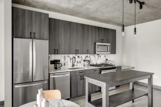W Loop 1BR w Gym Pool Lounge 2 blocks from L CHI-487 - Chicago - 4