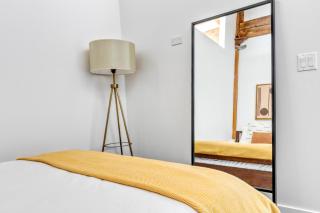 Lincoln Park 1BR w Lounge Roof Gym nr DePaul CHI-567 - 1