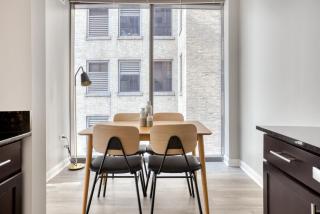 Loop 1BR w gym pool lounge 1 block from L CHI-671 - 6