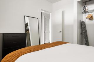 S Loop 1BR w Pool Gym Spa nr Grant Park CHI-741 - Chicago - 1