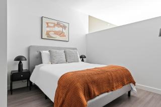 S Loop 1BR w pool gym spa nr Grant Park CHI-744 - 1