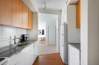 Downtown Bellevue Studio w Gym WD nr shops SEA-116 - 5