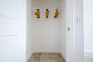 Downtown Bellevue Studio w WD Rooftop nr all SEA-139 - 2