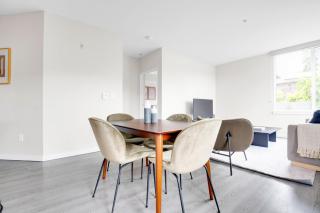 Bellevue 2BR w Indoor Pool Gym easy commute SEA-279 - Bellevue - 5