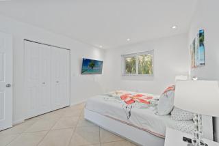 Close to Vanderbilt Beach home! - Naples - 5