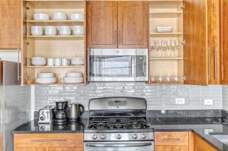 Hoboken 2BR w Gym Pool Lounge nr waterfront NYC-726 - 4