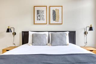 Hoboken 2BR w Gym Pool Lounge nr waterfront NYC-726 - Hoboken - 2
