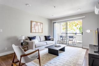 Mountain View 2BR w Gym Spa Parking nr Dining SFO-380 - Mountain View - 0