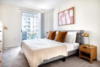 Santa Clara 1BR w Parking Gym nr Groceries SFO-437 - Santa Clara - 2