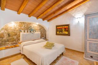 Tipica Casa Sarda con Piscina Privata e Vista Mare - 1