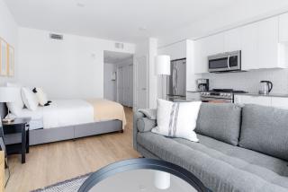 Oakland Studio w AC WD Gym Coworking nr BART SFO-525 - Oakland - 9