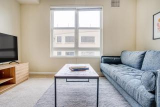 San Bruno 1BR w Pool Gym WD nr trains shops SFO-583 - San Bruno - 0