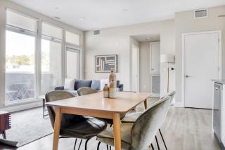 San Carlos 2BR w Gym Pool BBQ nr Caltrain SFO-910 - San Carlos - 4