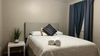 Sweet spacious 5 Bdrm home with Pool - 8