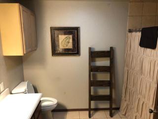 Lakefront Captains Quarters - 31 - Mead - 2