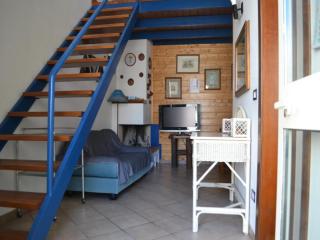 Apartment Directly On The Beach With Air Conditioning And Terrace; Pets Allowed - San Foca - 6
