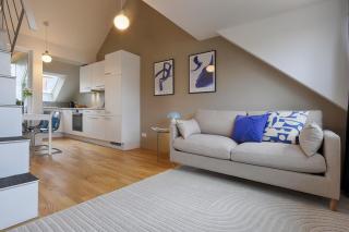 Homiestay City-Apartment, Balkon & Parkplatz - Würzburg - 9