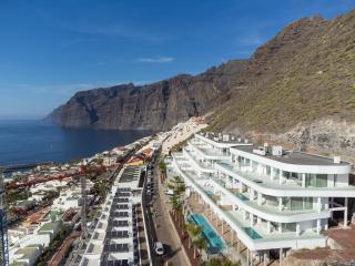 Crystal I Luxury Apartments by EnjoyaHome - Acantilado de los Gigantes - 0