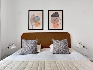 Sanders Constantin - Chic Two-Bedroom Apartment With Balcony - Copenaghen - 3