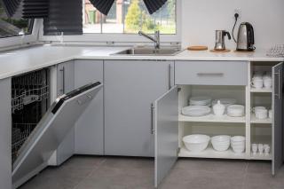 Modern 4 bedroom near Warsaw parking/wifi/200m2 - Marki - 1