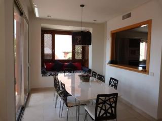 Luxurious Townhouse with sea views - 6