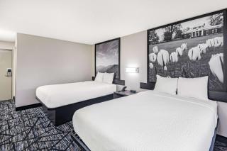 Super 8 by Wyndham Charlottesville - Charlottesville - 1