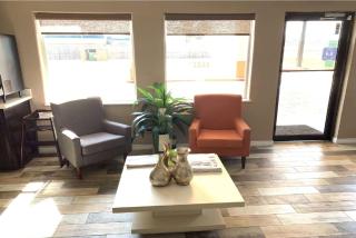 Days Inn by Wyndham Orange - Orange - 7